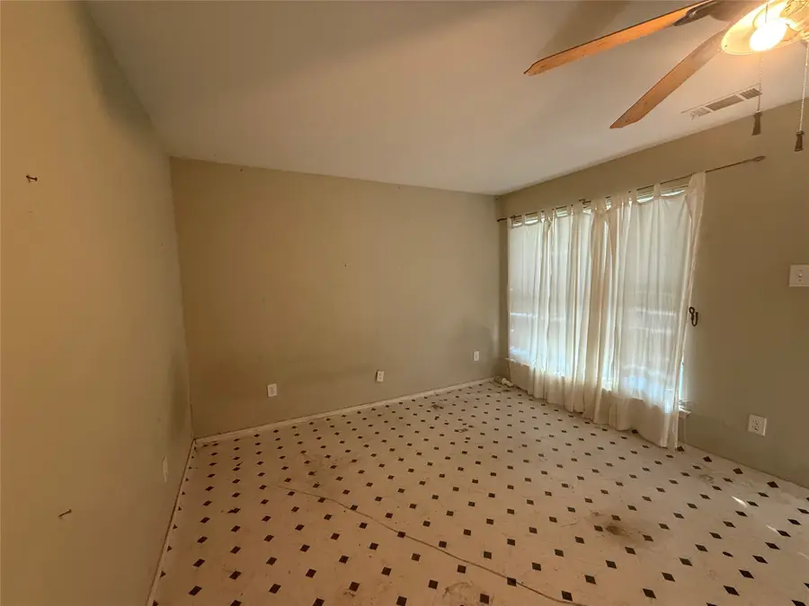 13329 Southview Lane, Dallas, TX 75240 - Image #3