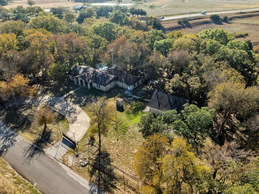 161 Cochran Road, Weatherford, TX 76085 - Image #2