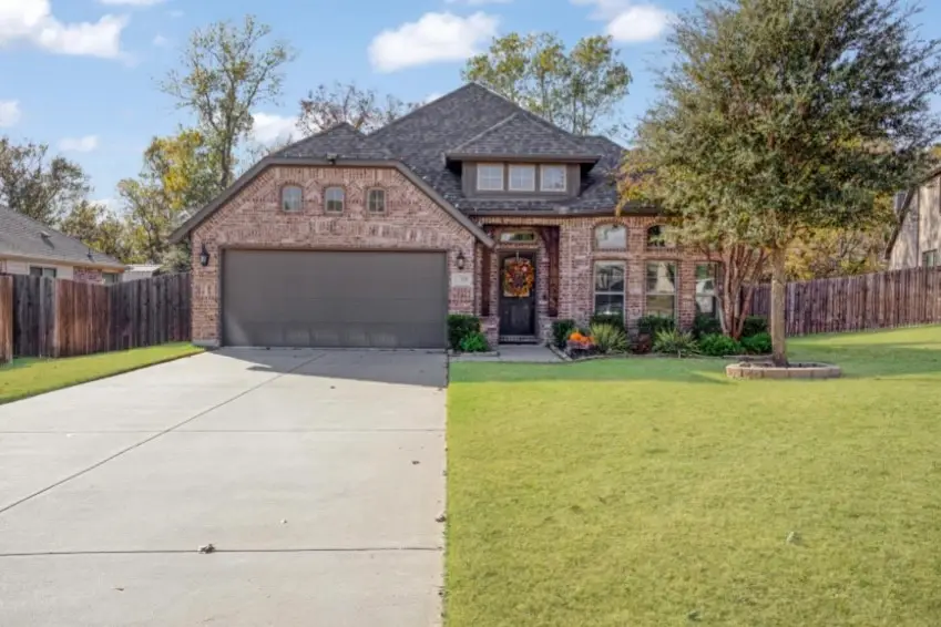 1704 Southridge Drive, Van Alstyne, TX 75495 - Image #2