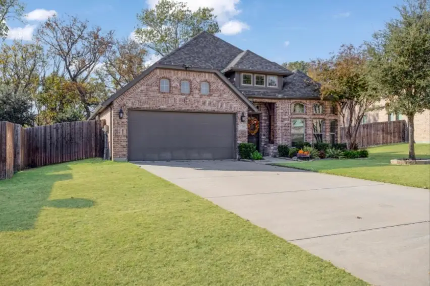1704 Southridge Drive, Van Alstyne, TX 75495 - Image #3