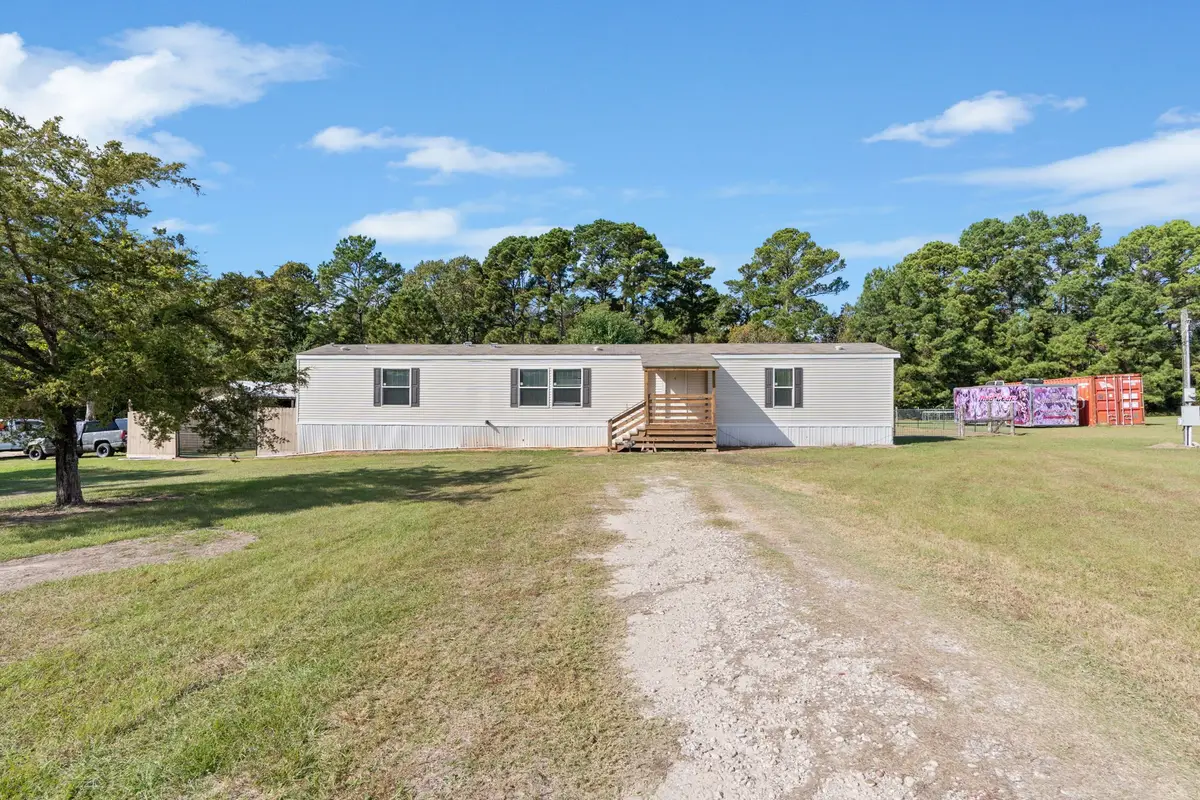 15213 Heavenly Acres Drive, Willis, TX 77378 - Image #1