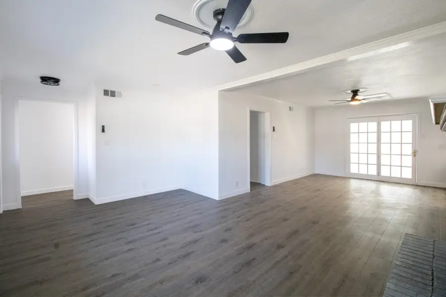 310 W Davis Street, Duncanville, TX 75116 - Image #3