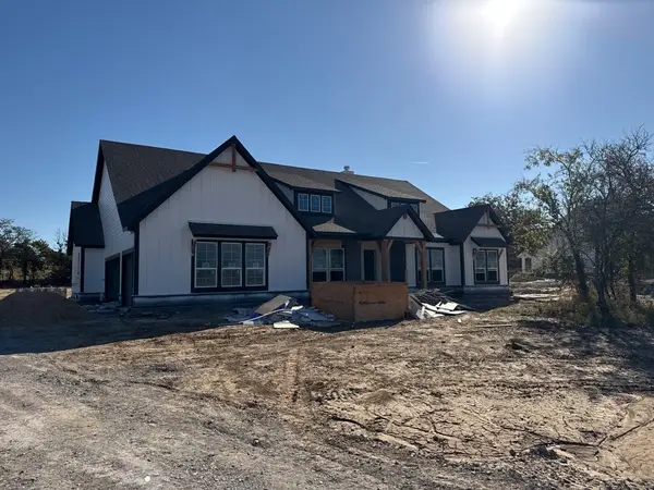 152 Oak Grove Way, Springtown, TX 76082