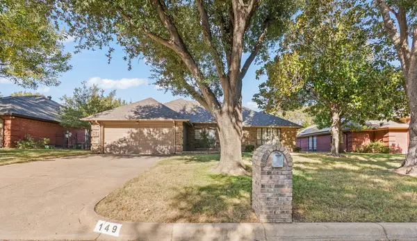 149 Sandlewood Lane, Burleson, TX 76028