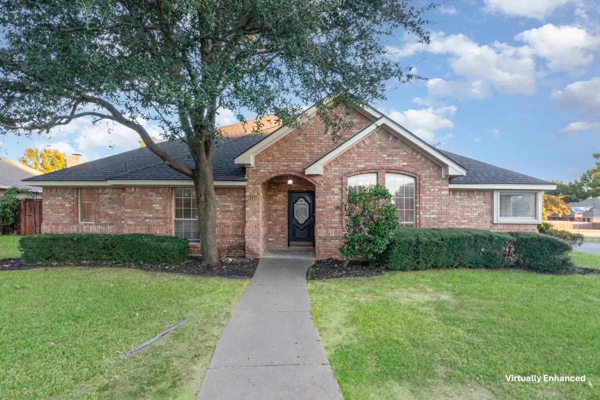 6315 Meadowmere Lane, Arlington, TX 76001 - Image #1