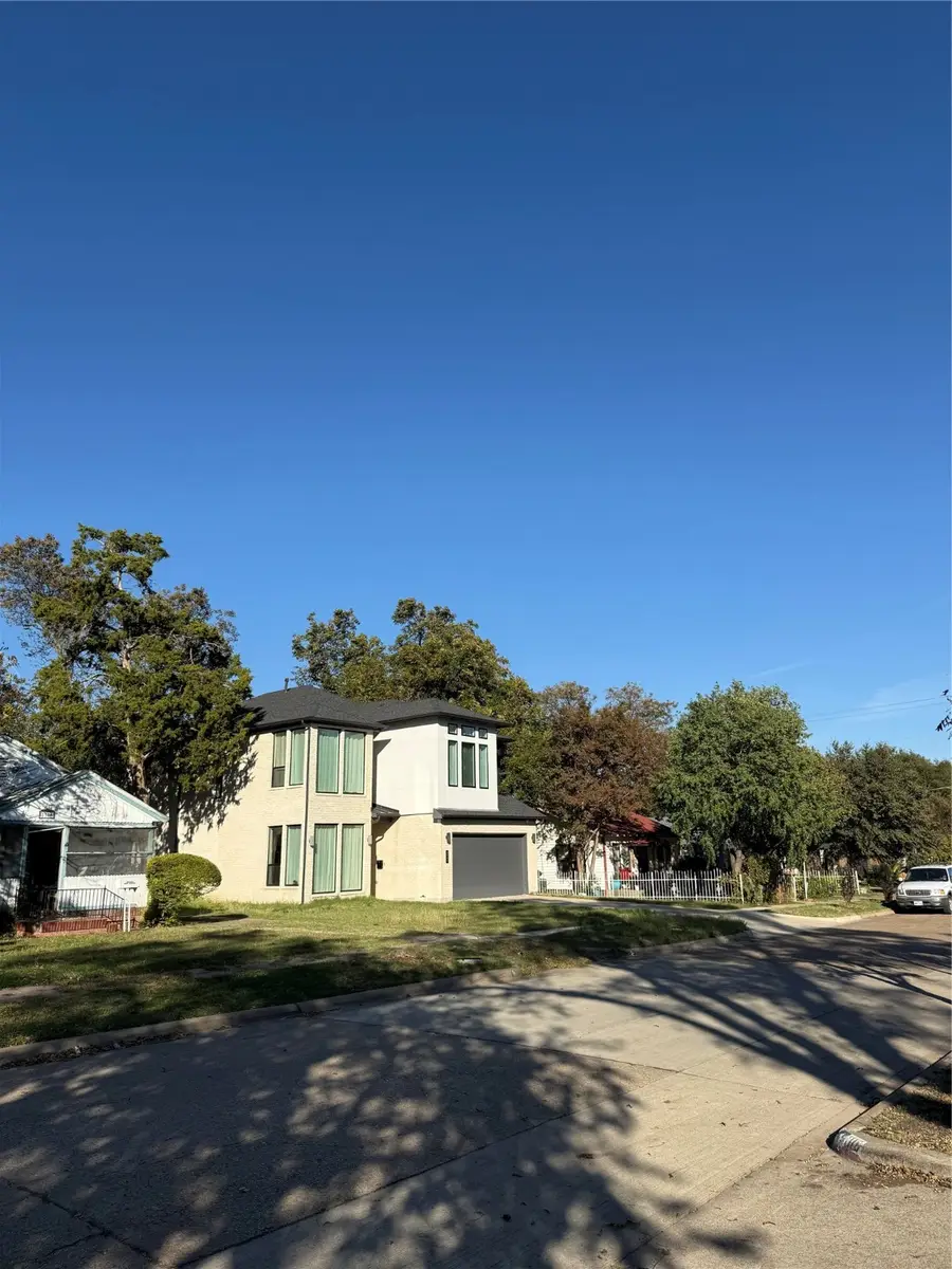 1126 Newport Avenue, Dallas, TX 75224 - Image #2