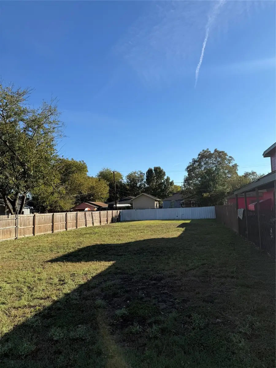 1126 Newport Avenue, Dallas, TX 75224 - Image #3