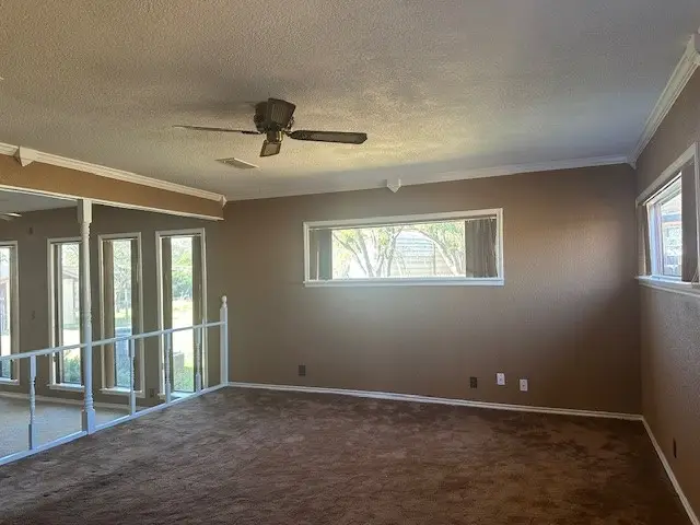 808 Flamingo Road, Granbury, TX 76049 - Image #2