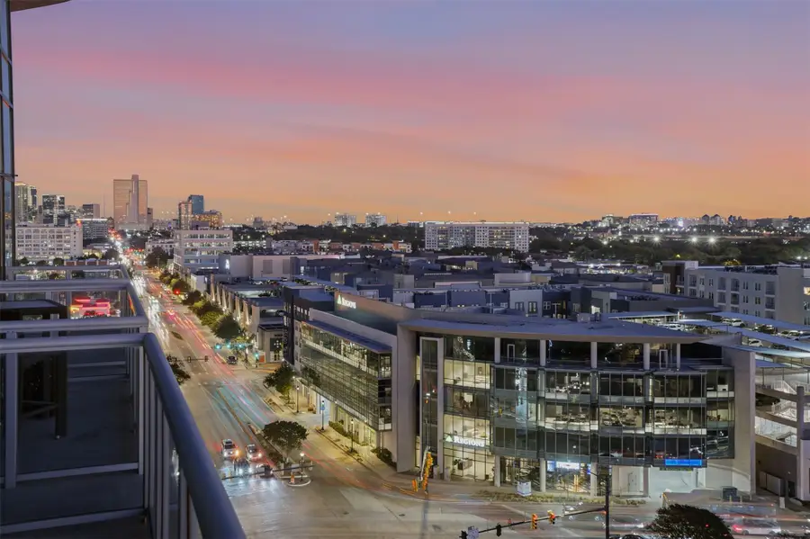 3100 W 7th Street #811, Fort Worth, TX 76107 - Image #3