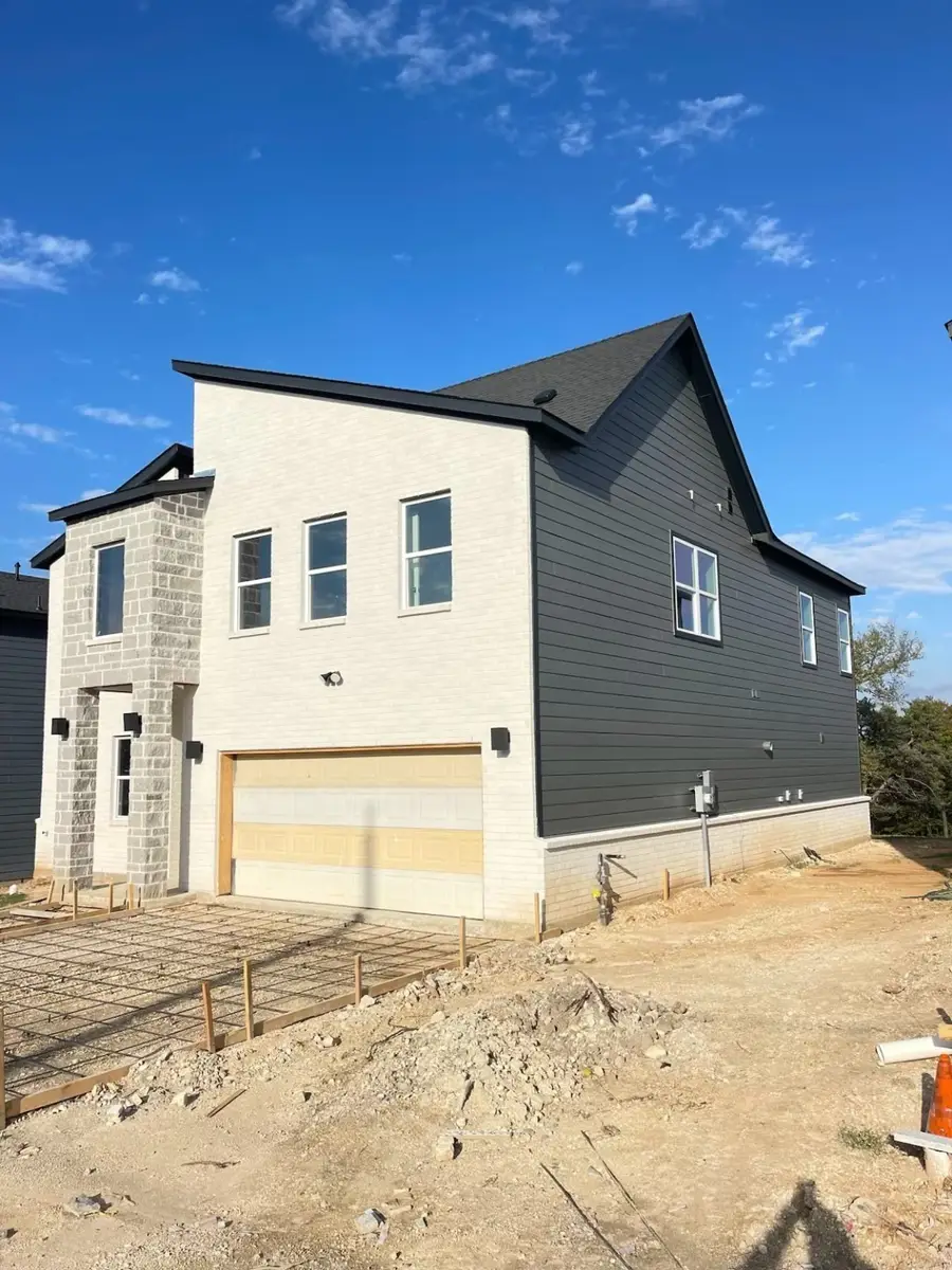 1402 Diceman Avenue, Dallas, TX 75203 - Image #2