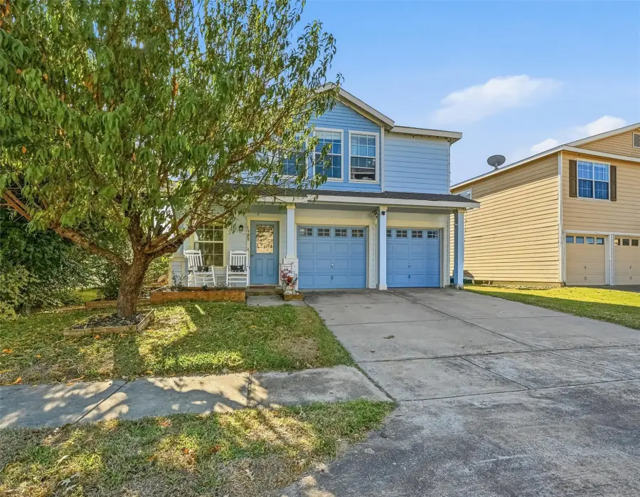 1908 Wickham Drive, Burleson, TX 76028 - Image #2