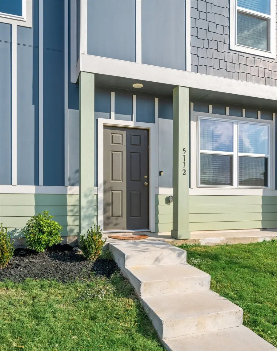 5712 Shore Point Trail, Fort Worth, TX 76119 - Image #3