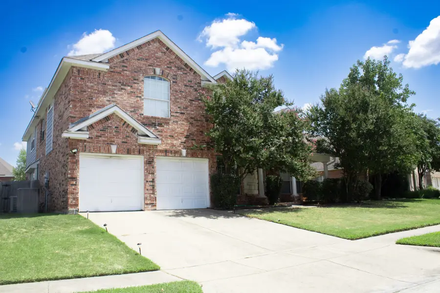 7800 Pirate Point Circle, Arlington, TX 76016 - Image #2