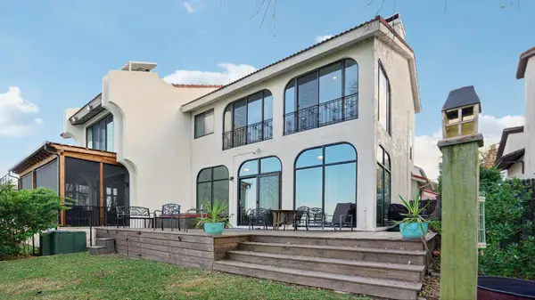 3512 Lakeside Drive, Rockwall, TX 75087