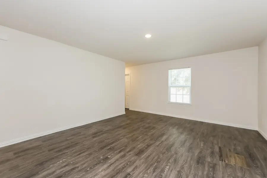 1308 N Brazos Avenue, Cleburne, TX 76031 - Image #3