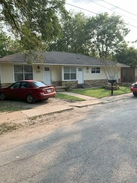 417 W 8th Street, Bonham, TX 75418