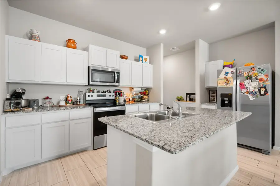 3133 Strawberry Farm Lane, Fort Worth, TX 76140 - Image #2