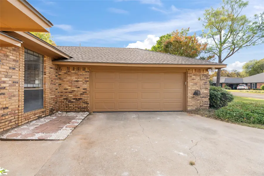 2707 Citadel Drive, Arlington, TX 76012 - Image #3