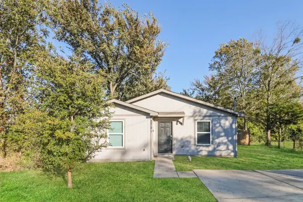 2721 Gibbons Street, Greenville, TX 75401