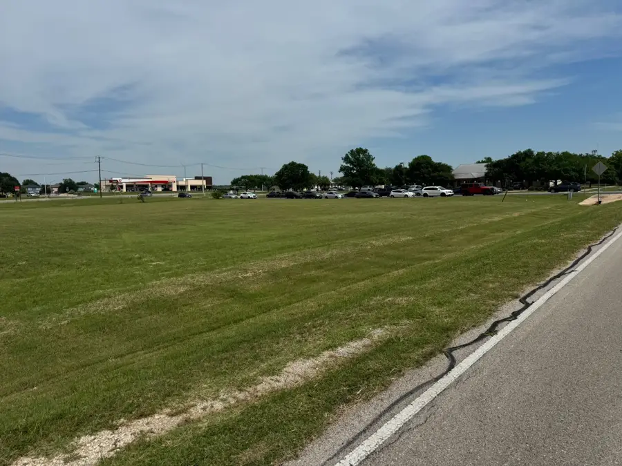 909 Old 1460 Trail, Georgetown, TX 78626 - #2