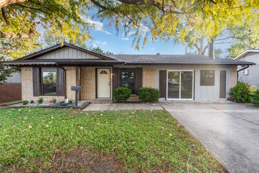 2420 Candleberry Drive, Mesquite, TX 75149 - Image #2