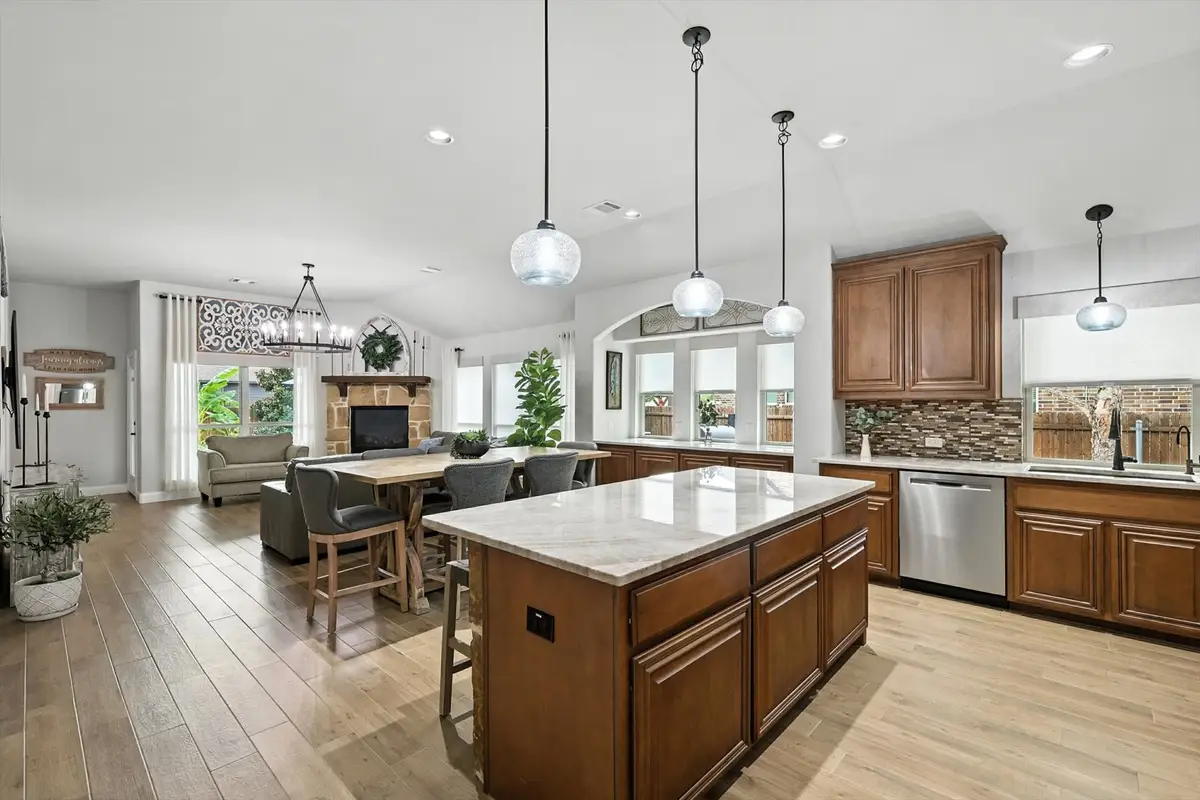 5801 New Ballinger Drive, Justin Roanoke, TX 76226 - Image #1