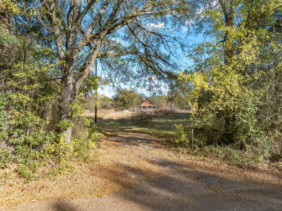 9722 County Road 3909, Athens, TX 75752 - Image #3