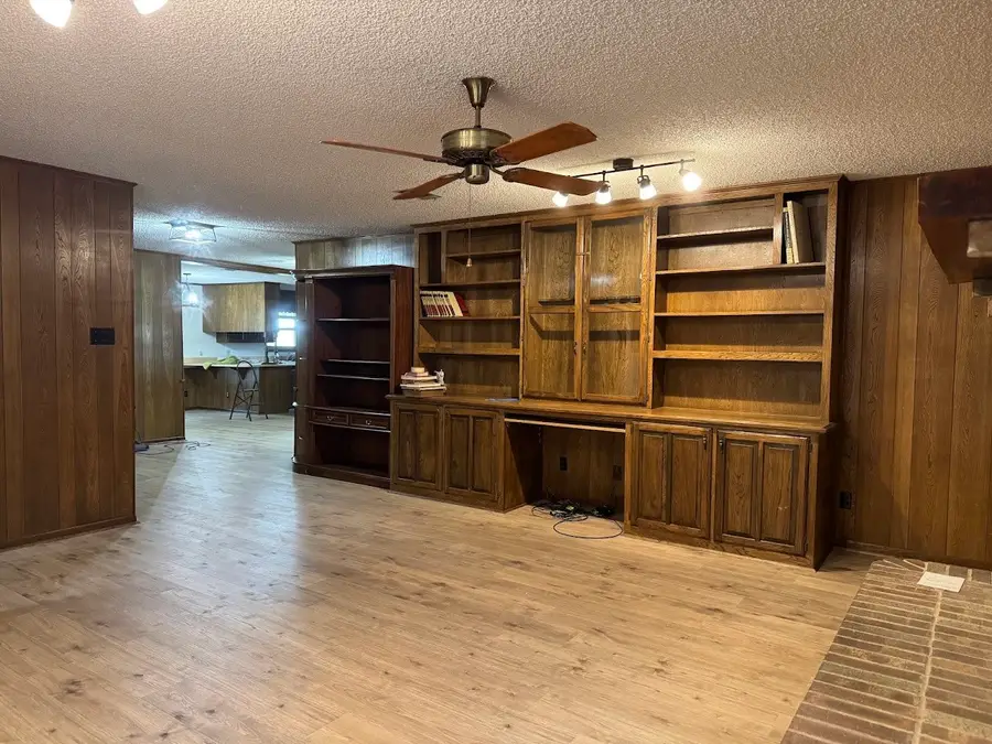 111 Parkwood Rd, Teague, TX 75860 - Image #2