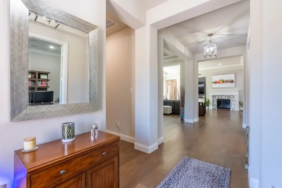 1806 Birds Fort Trail, Arlington, TX 76005 - Image #3