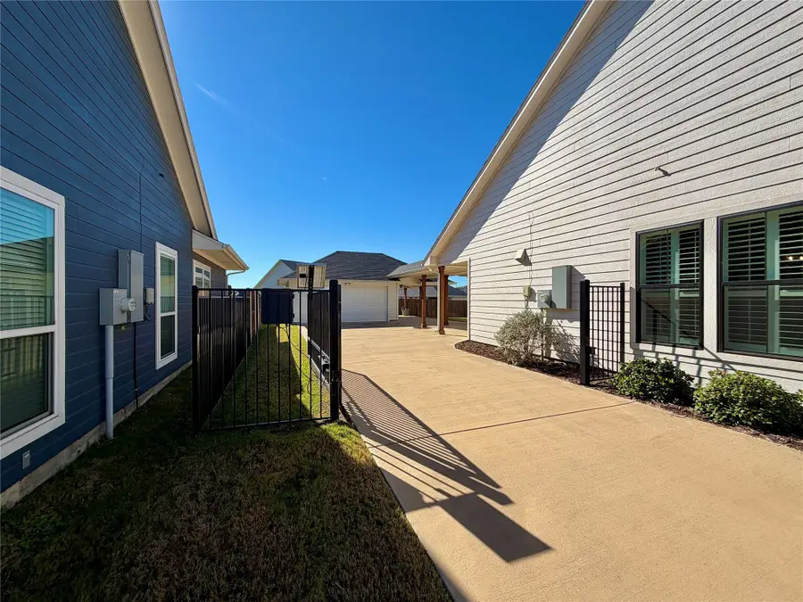 649 Gray Road, Burleson, TX 76028 - Image #2