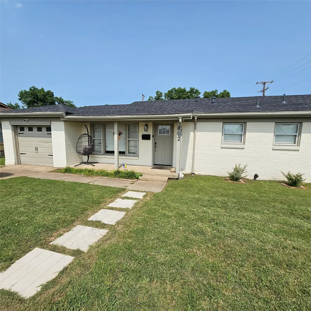 802 Brown Trail, Bedford, TX 76022 - Image #1