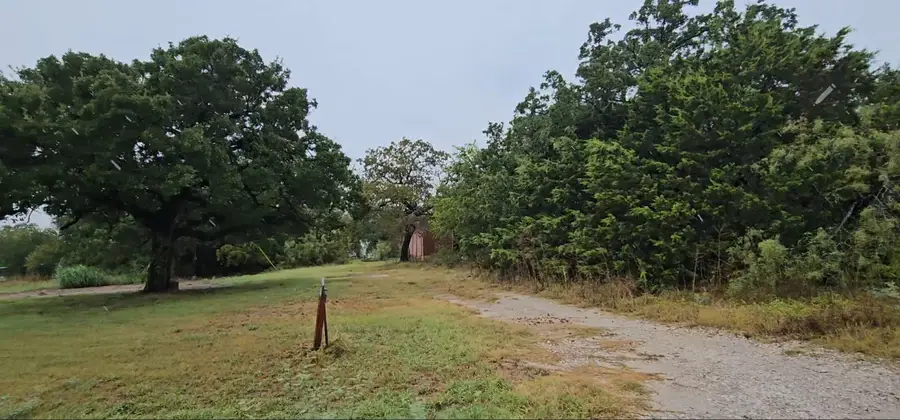 5700 Highland Drive, Granbury, TX 76048 - Image #2