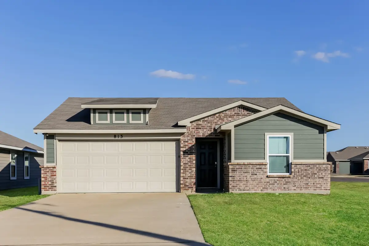 813 S Sutton Street, Mabank, TX 75147 - Image #1
