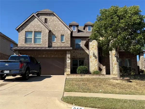 912 Fox Tail Drive, Mansfield, TX 76063
