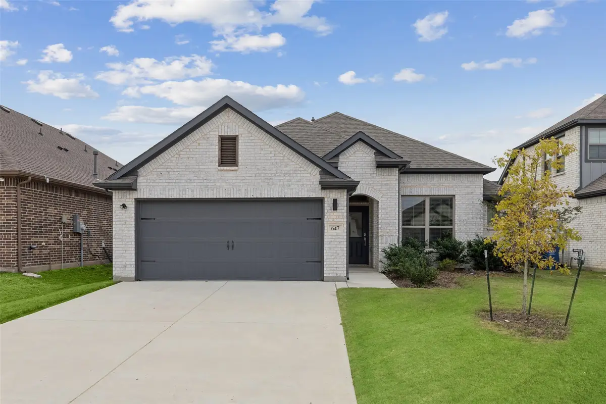 647 Oak Hill Way, Red Oak, TX 75154 - Image #1