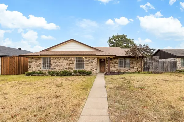 3005 Blueridge Lane, Garland, TX 75042