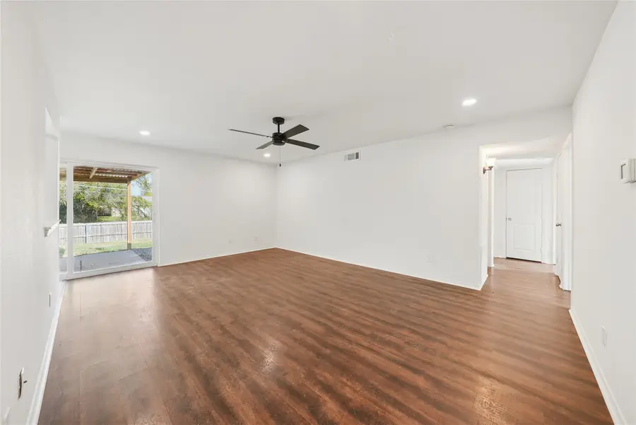 1813 Overglen Drive, Plano, TX 75074 - Image #3