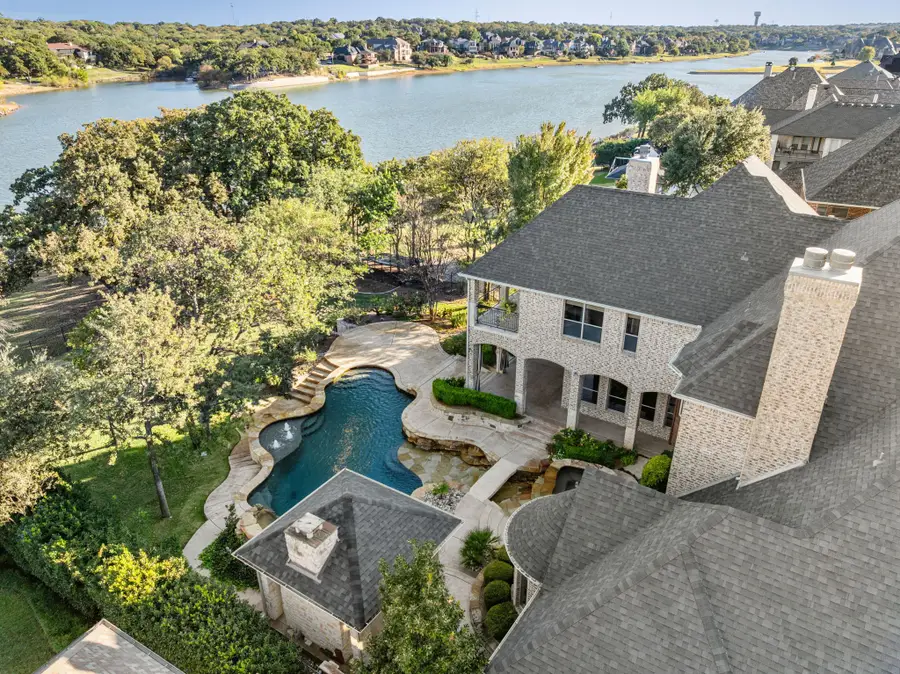 3114 Lake Creek Drive, Highland Village, TX 75077 - Image #2
