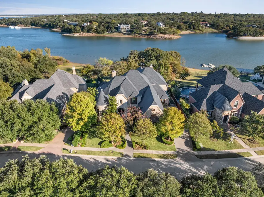 3114 Lake Creek Drive, Highland Village, TX 75077 - Image #3
