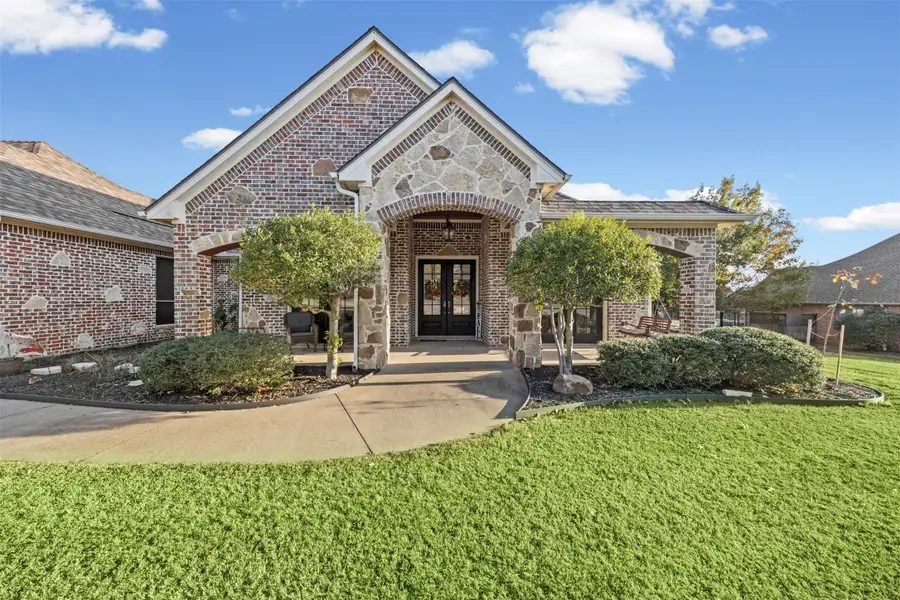 7216 Hinton Drive, Mansfield, TX 76063 - Image #2