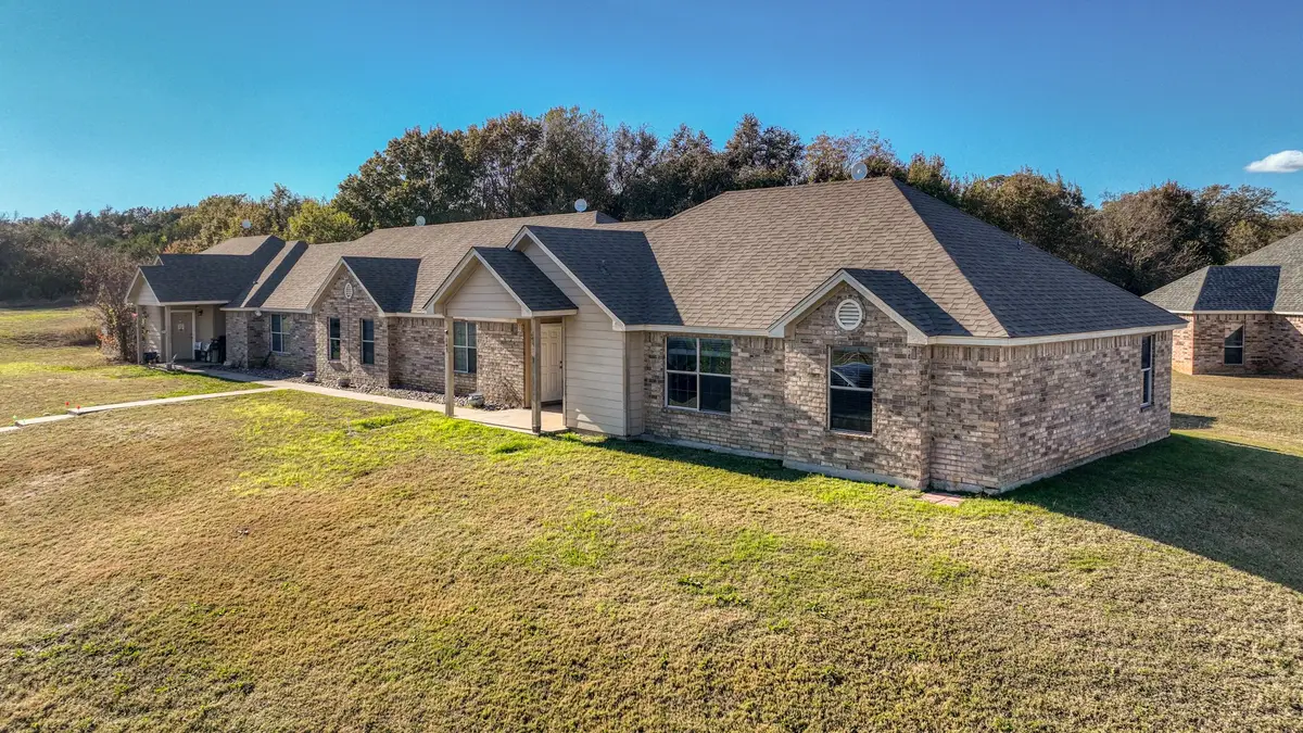 141 Lindas Creek Lane, Weatherford, TX 76088 - Image #1