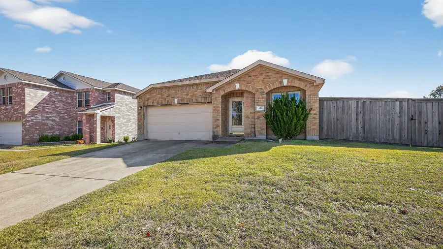 424 Summer Tree Drive, Hutchins, TX 75141 - Image #2