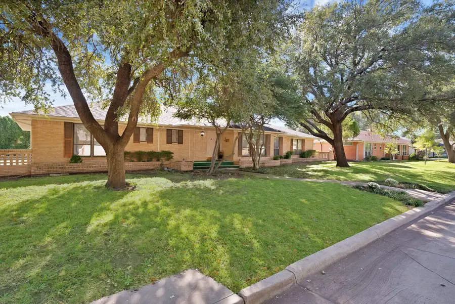 1728 14th Place, Plano, TX 75074 - Image #2