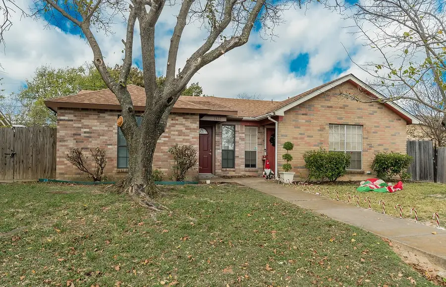 1437 Brook Meadow Circle, Lancaster, TX 75134 - Image #2
