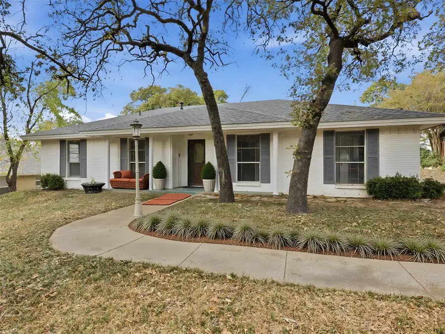 1137 Melissa Drive, Keller, TX 76262 - Image #2