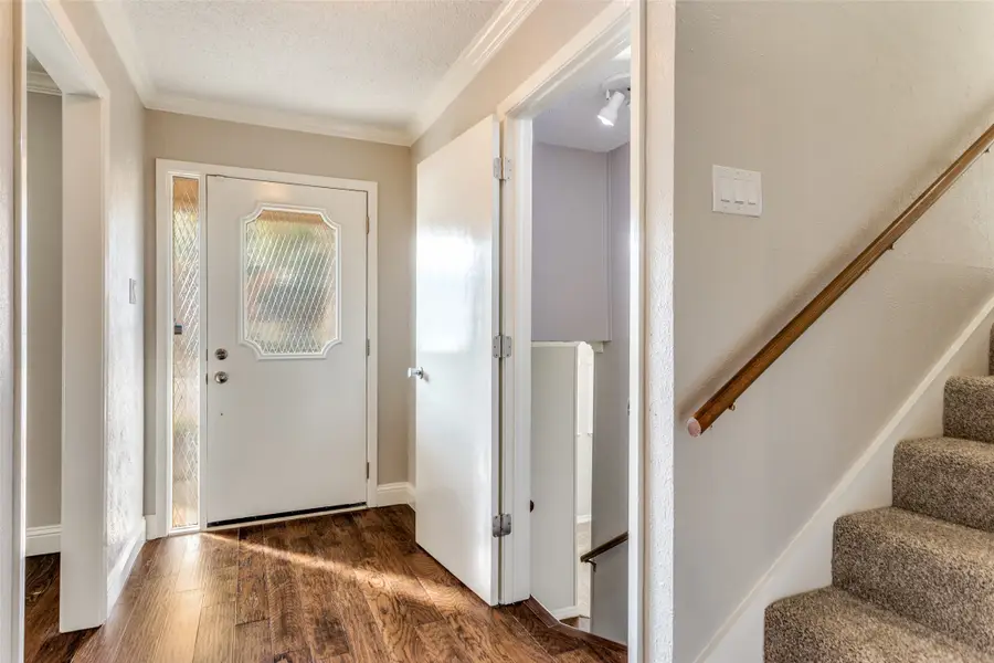 411 Washington Drive, Arlington, TX 76011 - Image #3