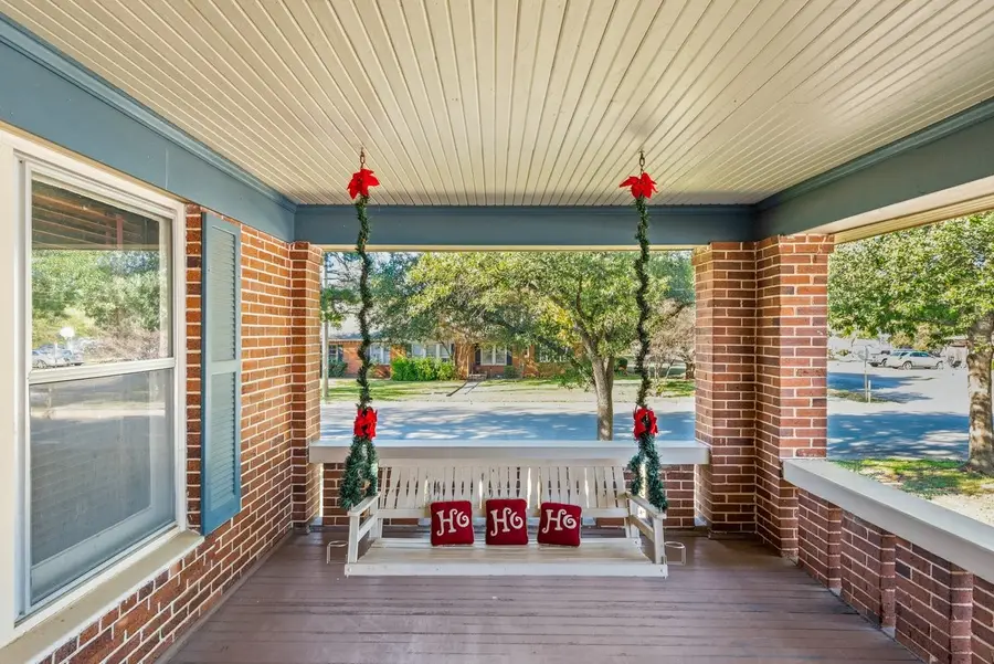 501 S Adams Street S, McGregor, TX 76657 - Image #3