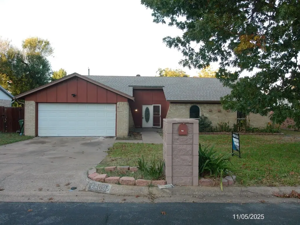 8409 Glenann Drive, North Richland Hills, TX 76182 - Image #1