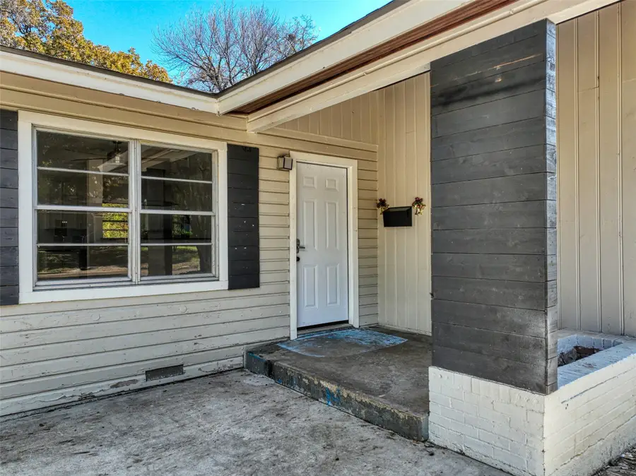 4520 Utah Avenue, Dallas, TX 75216 - Image #2