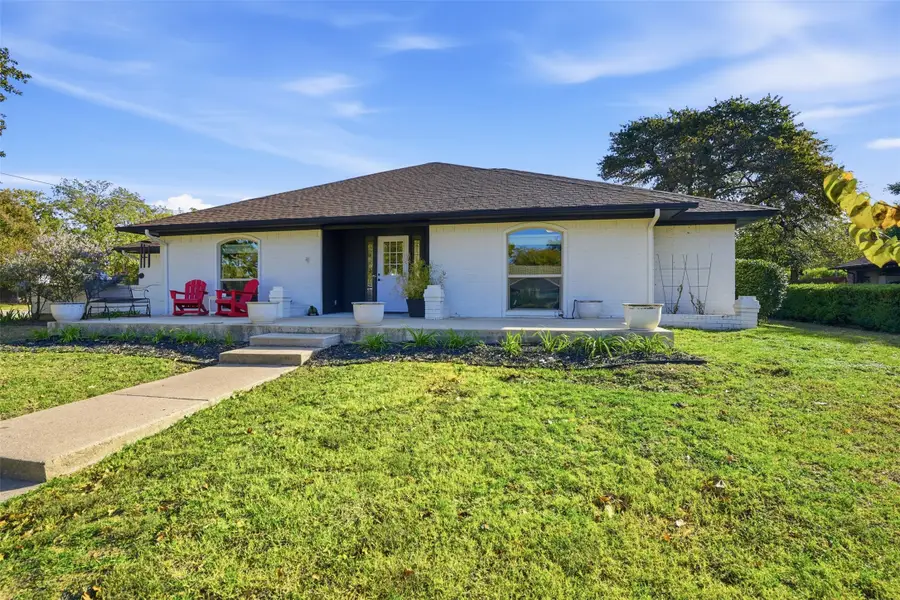 7924 Londonderry Drive, North Richland Hills, TX 76182 - Image #3